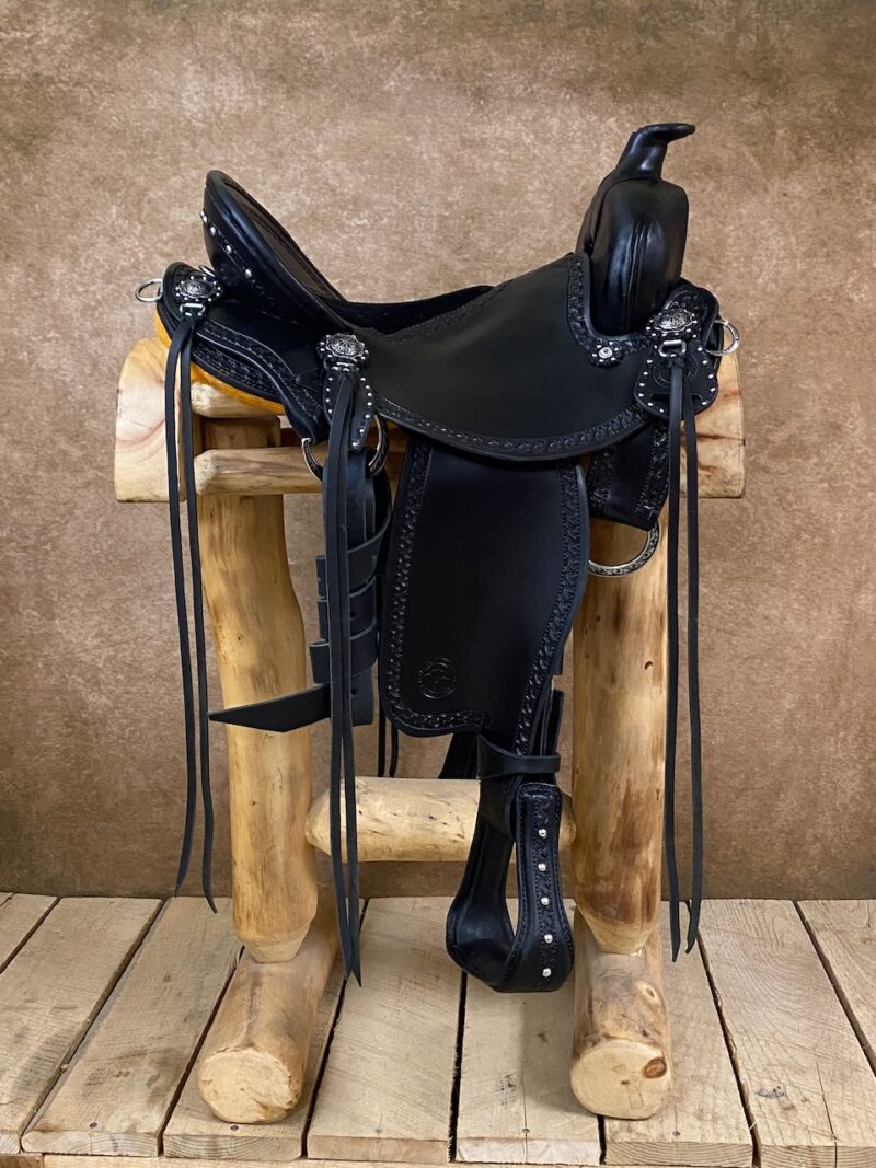 How to Tie a Western Saddle Cinch